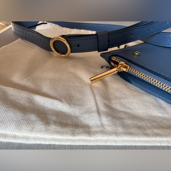 Like NEW Cuyana System Phone Wallet + Strap in Sky Blue Pebbled Leather - Picture 10 of 11